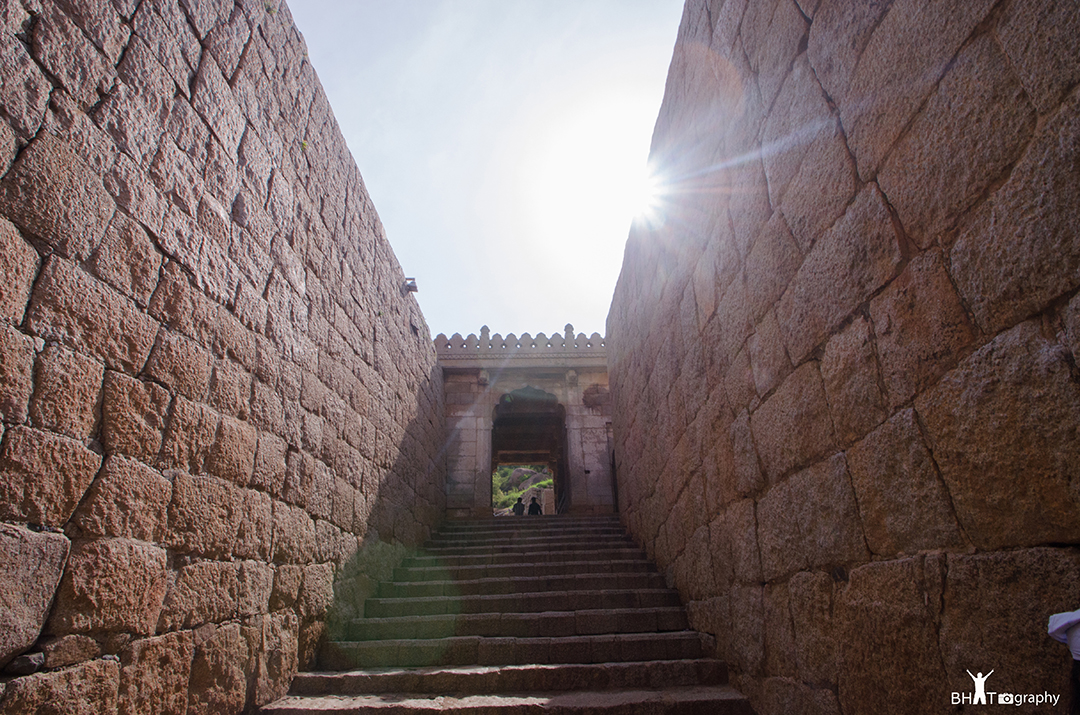 Chitradurga Fort, Chandravalli Caves & Jogimatti - Inditales